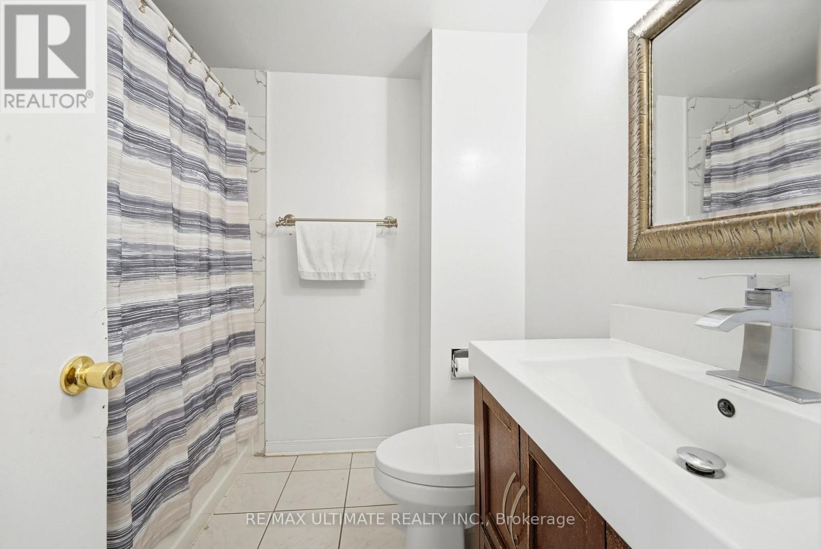 37 CATHY JEAN CRESCENT - 20