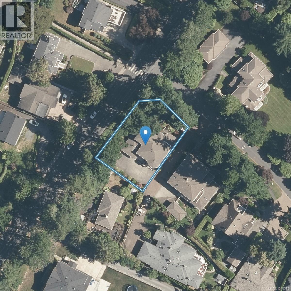 2201 Arbutus Cove Lane - 36