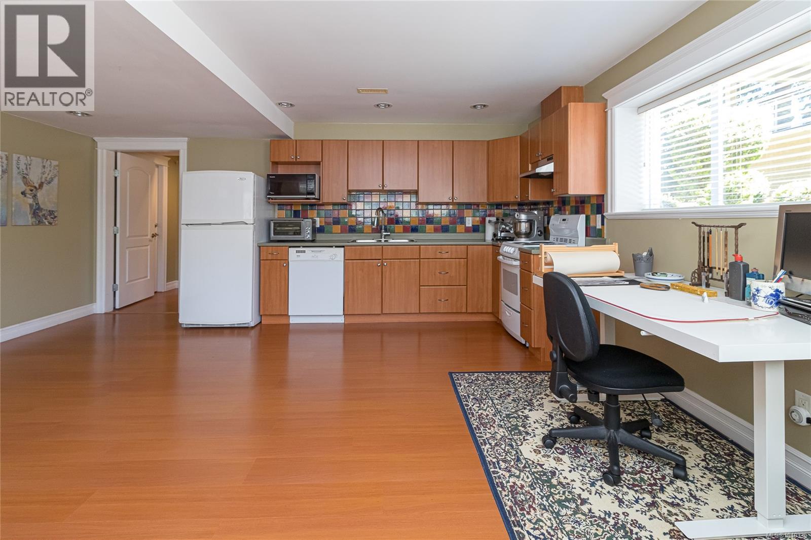 2201 Arbutus Cove Lane, Saanich