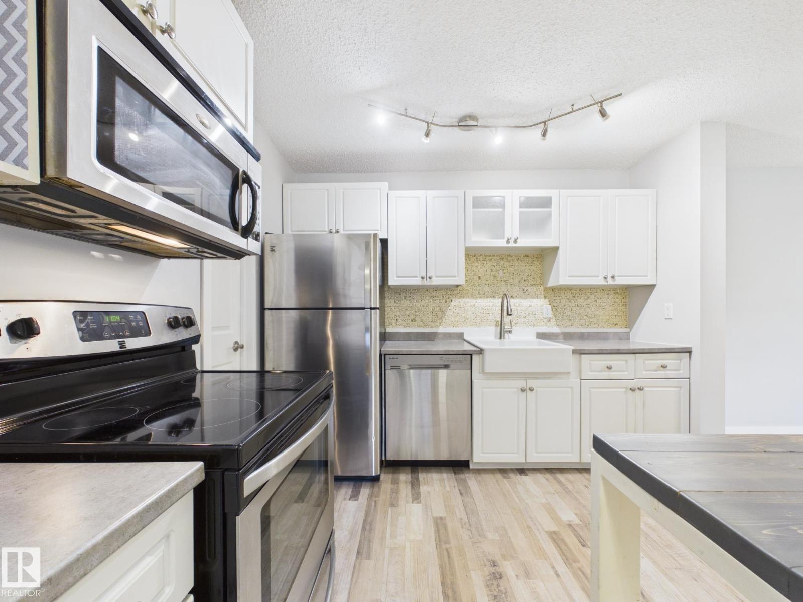 152 Surrey Gardens NW - 23