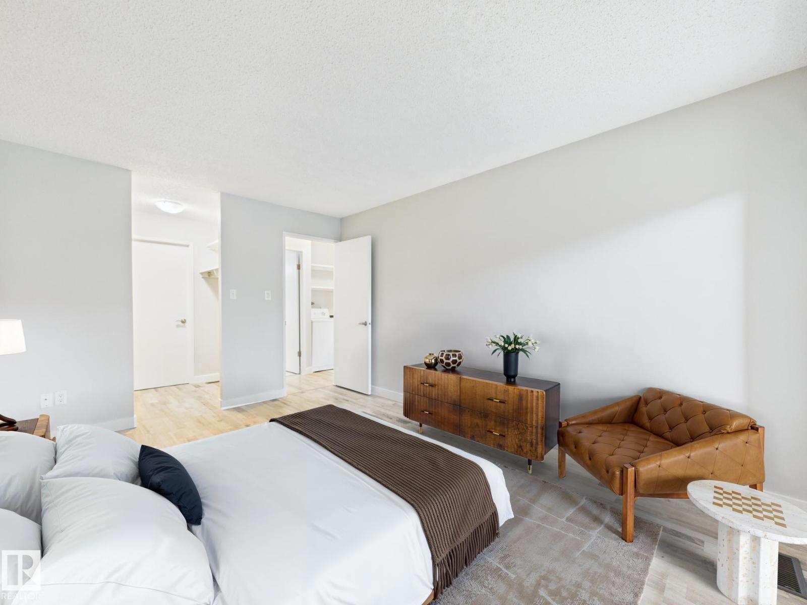 152 Surrey Gardens NW - 35