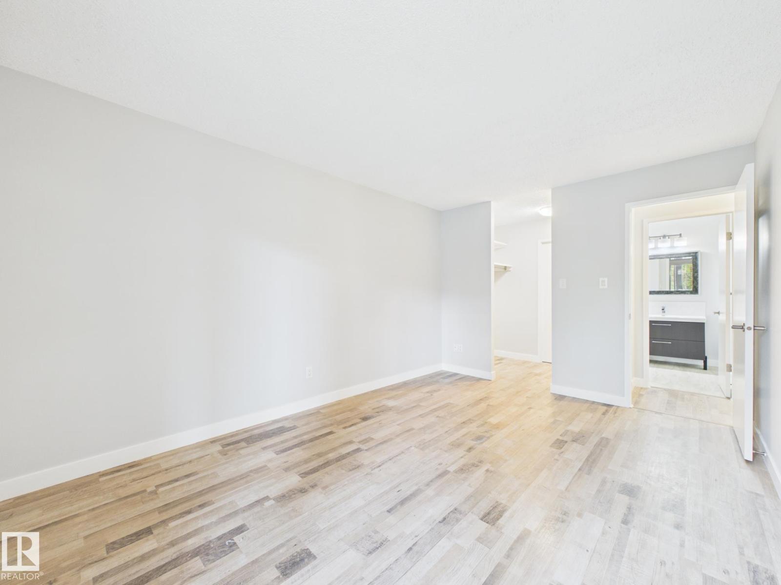 152 Surrey Gardens NW - 36