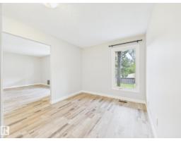 152 Surrey Gardens Nw, Edmonton, AB T5T1Z3 Photo 32
