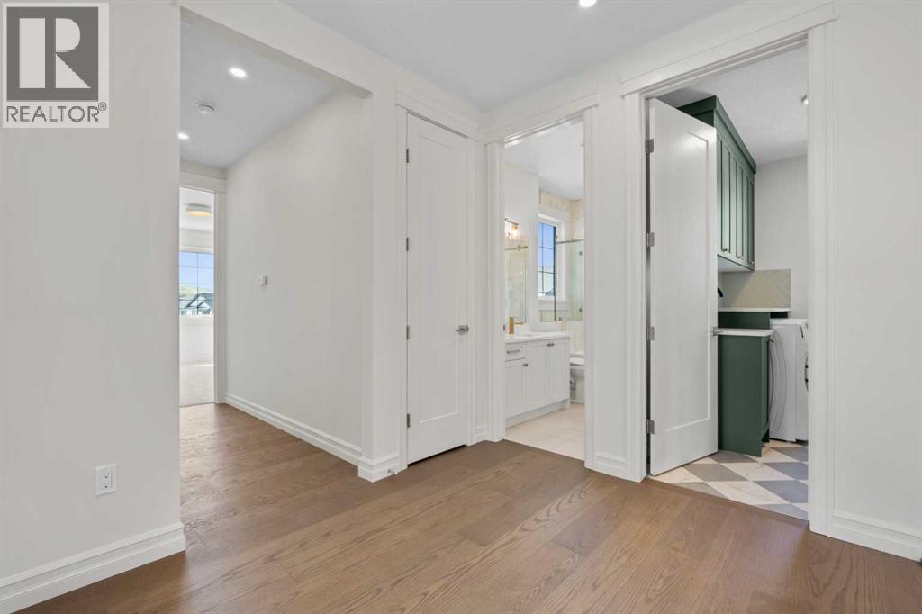 32 Greenwich Mews NW — photo 21
