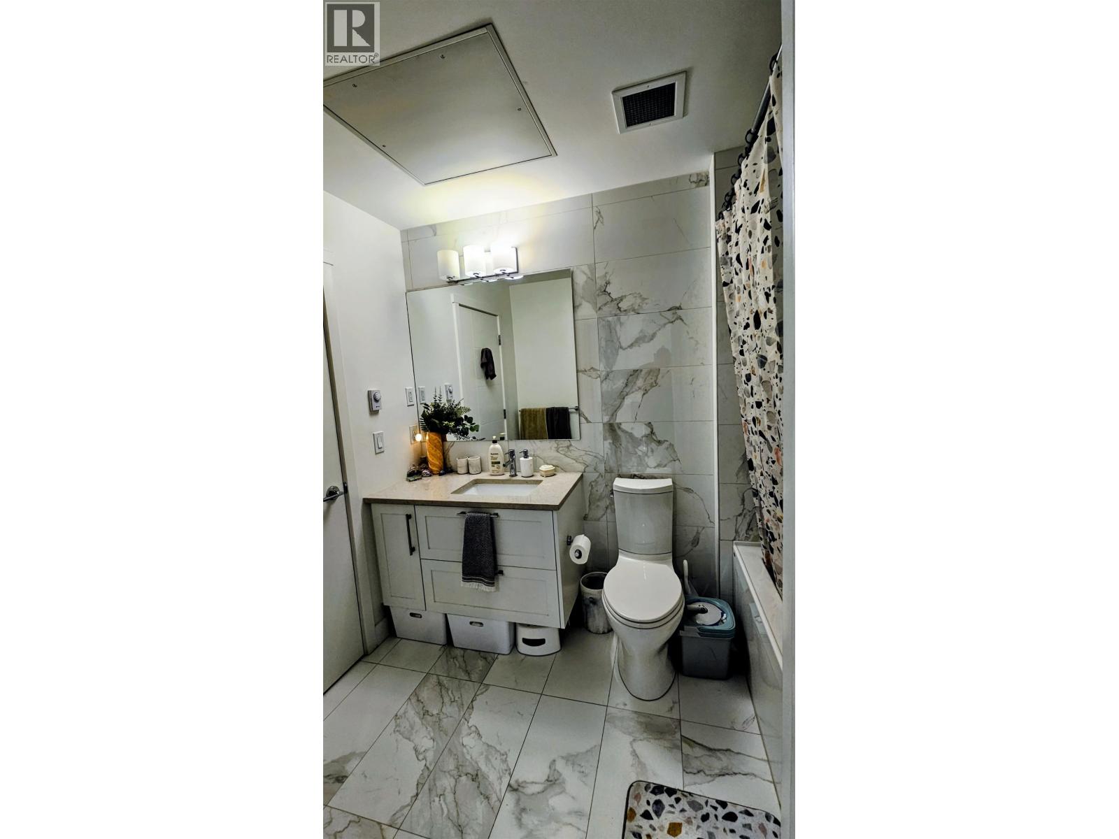405 2160 GRANT AVENUE, Port Coquitlam