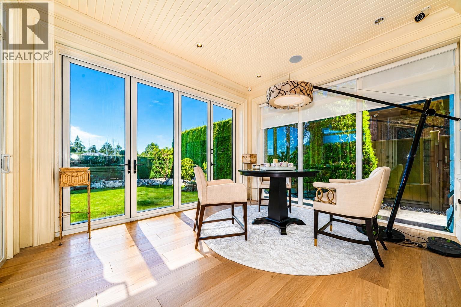 7531 SUNNYBANK Avenue, Richmond