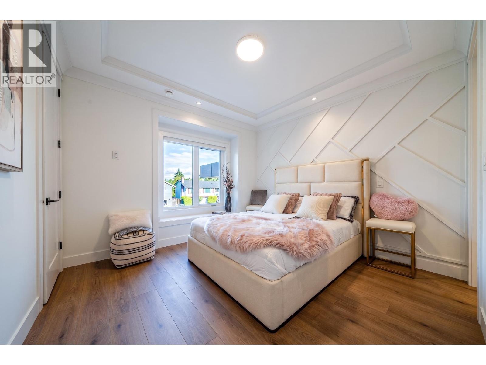 10211 SWINTON Crescent, Richmond