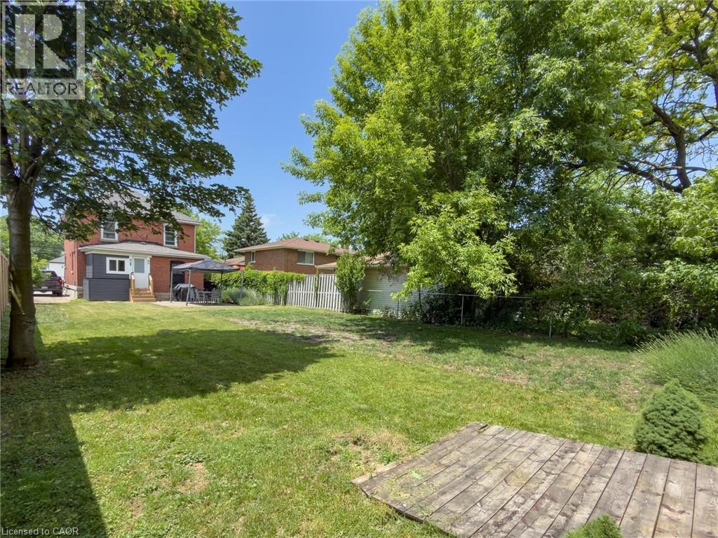 32 LORNE Street - 10