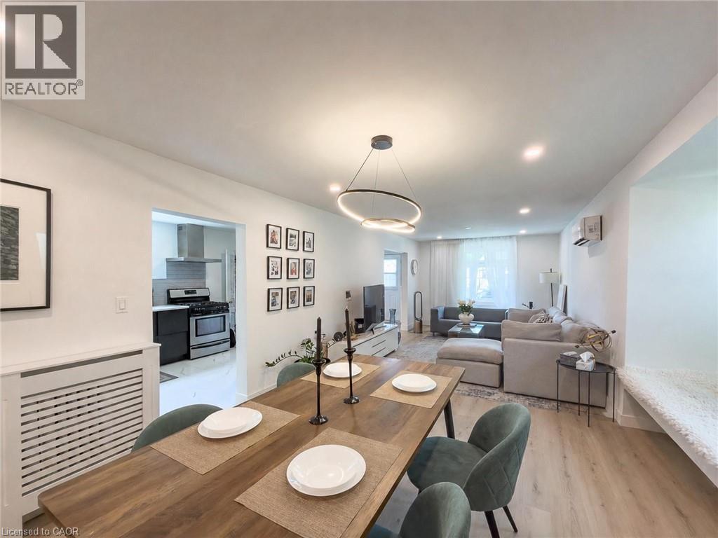 32 LORNE Street - 16