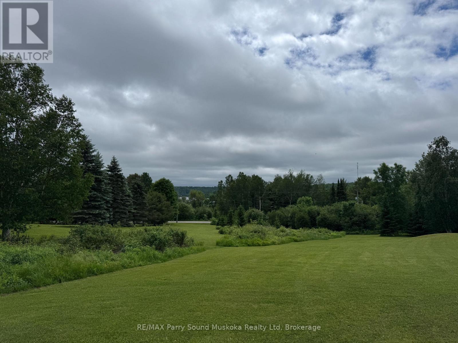135 DANIEL DRIVE - 3