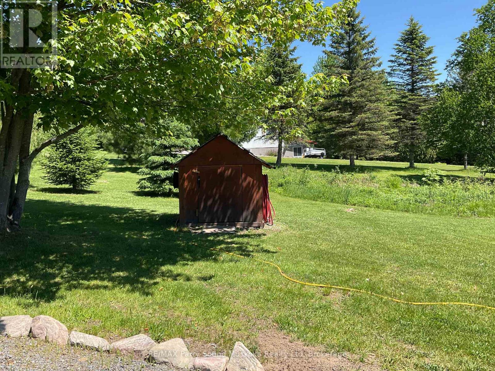 135 DANIEL DRIVE - 6