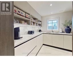 18 Chipstead Road, Toronto, ON M3B3E6 Photo 14