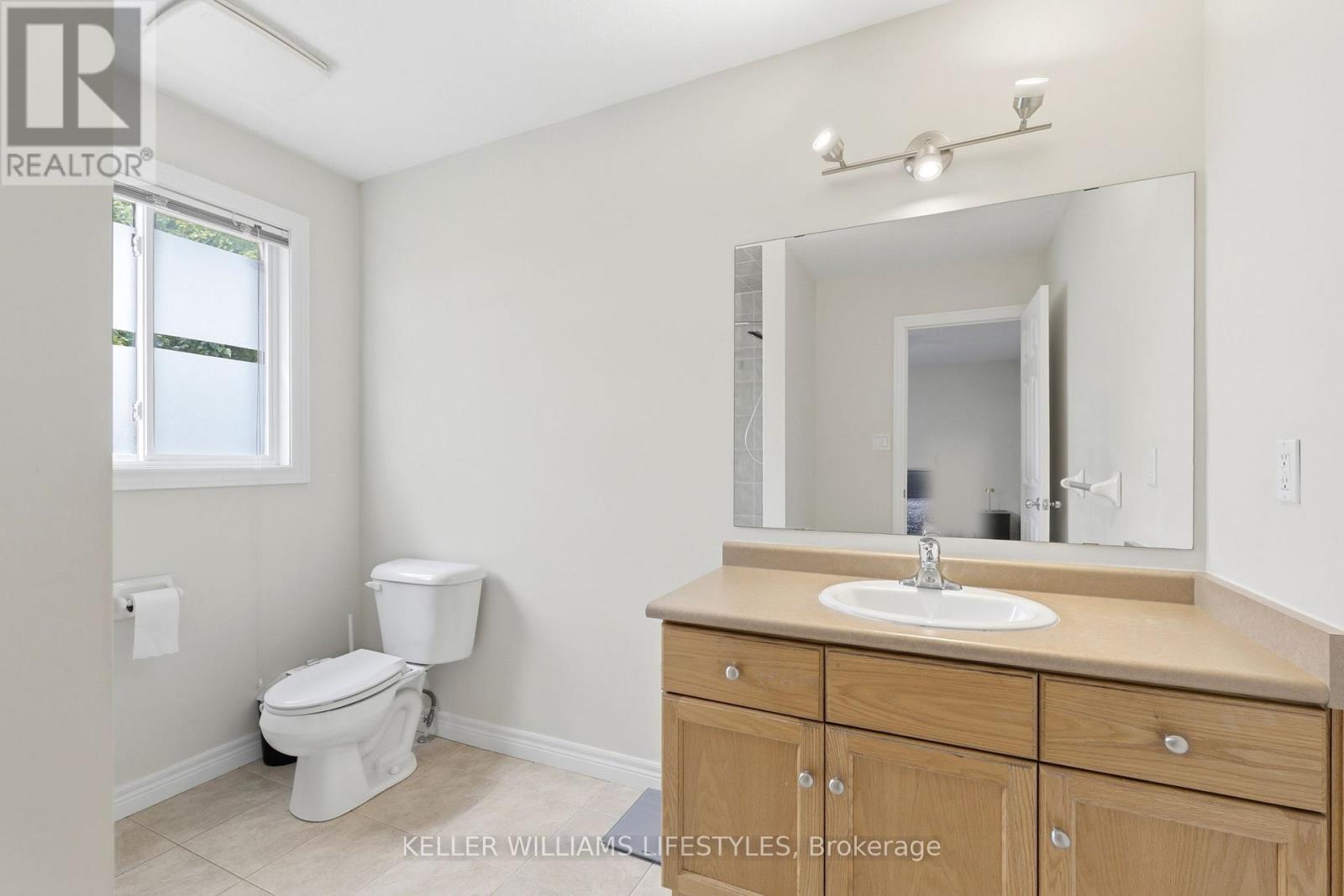 1127 FOXHUNT ROAD - 20