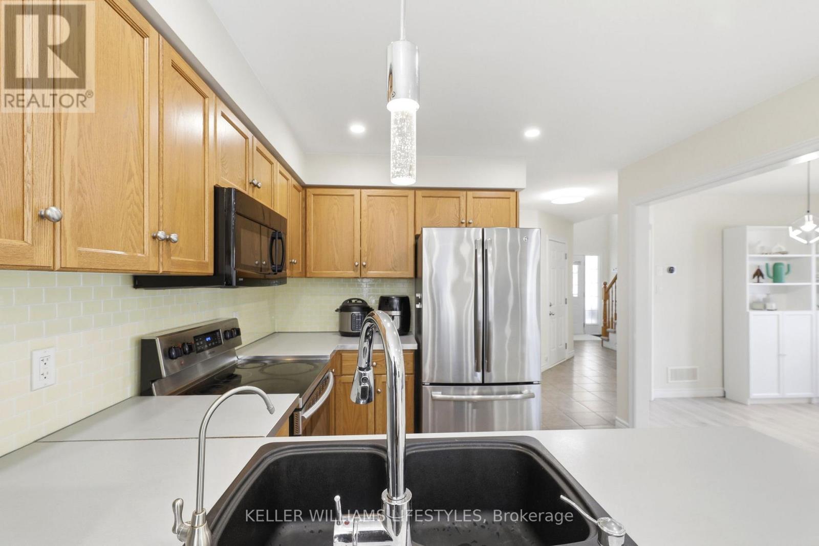 1127 FOXHUNT ROAD - 11