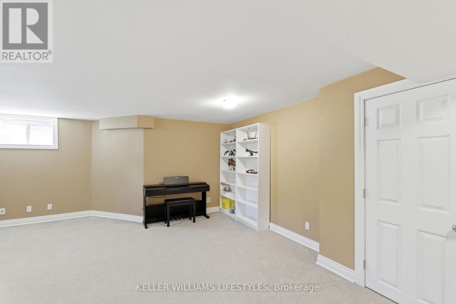 1127 FOXHUNT ROAD - 31
