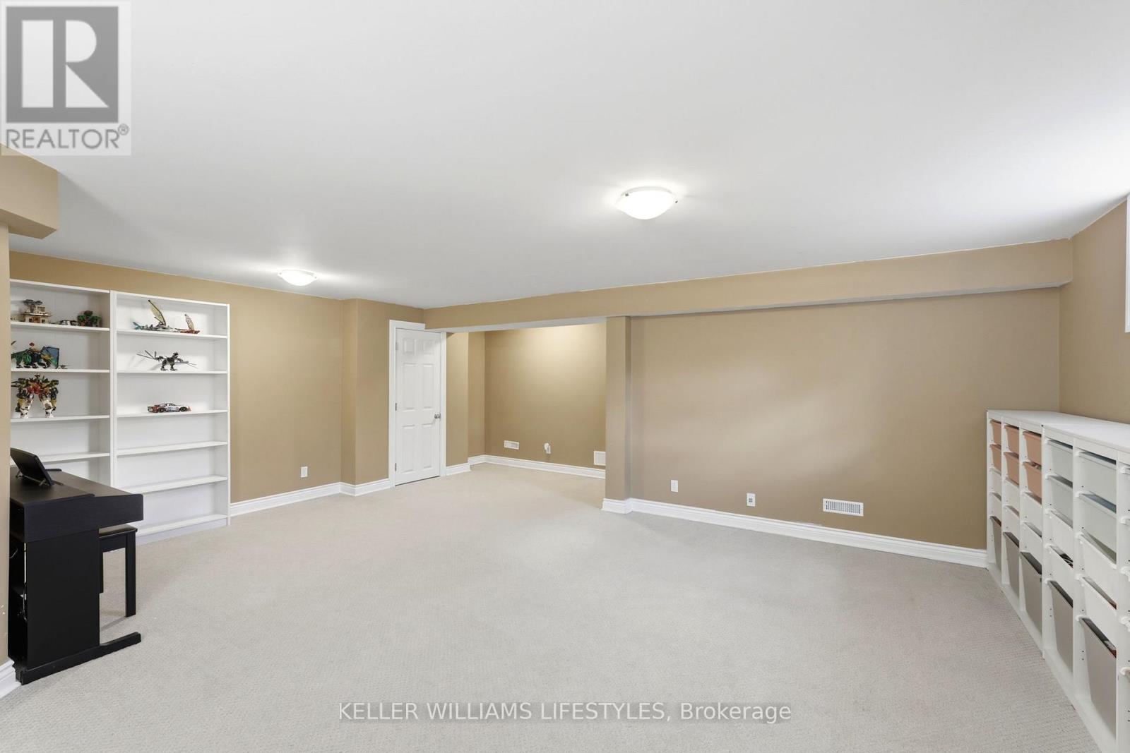 1127 FOXHUNT ROAD - 34