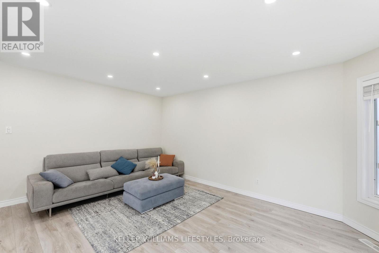 1127 FOXHUNT ROAD - 5