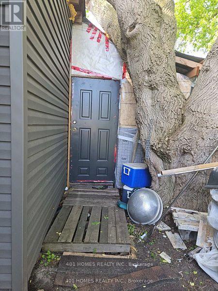 1092 BRYDGES STREET - 46