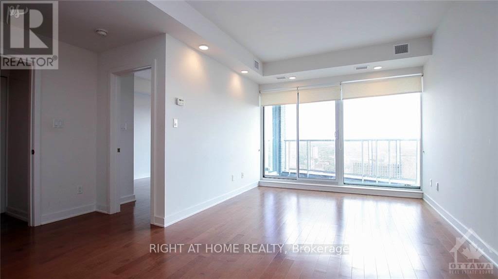 #2306 40 NEPEAN STREET - 12