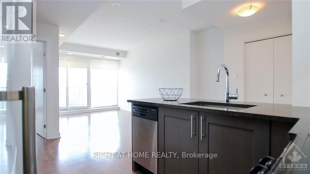 #2306 40 NEPEAN STREET - 13