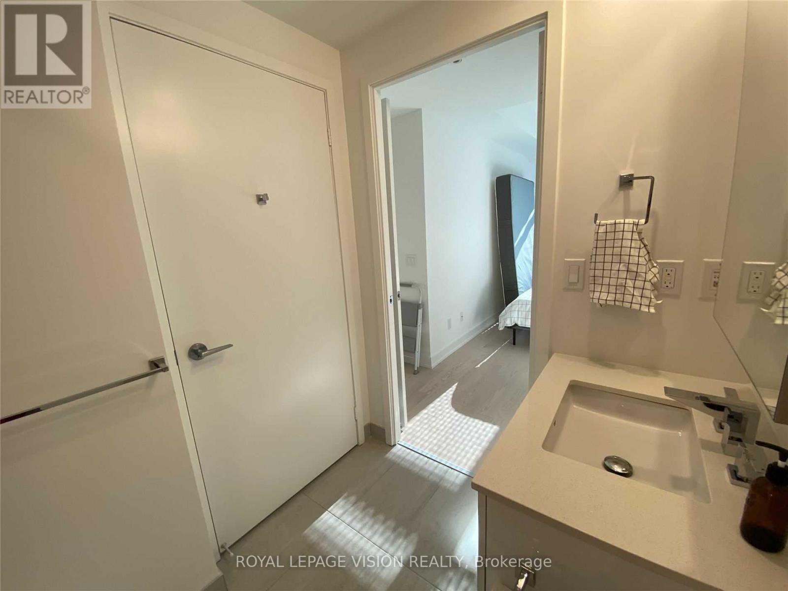 #1806 25 RICHMOND STREET - 13