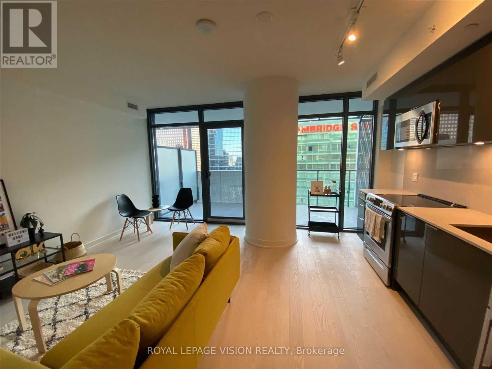 #1806 25 RICHMOND STREET - 2