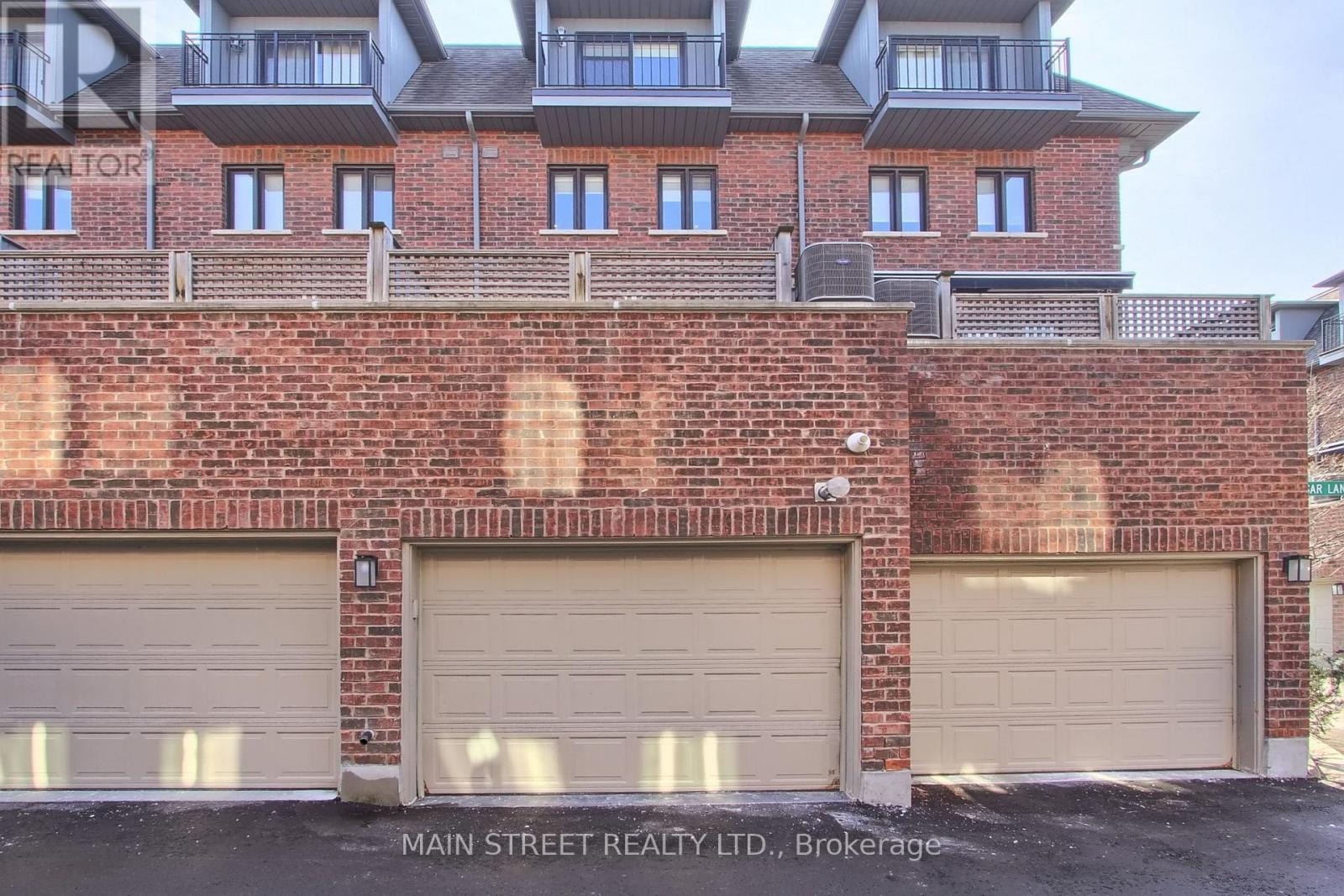#27 12 POWSELAND CRESCENT - 49