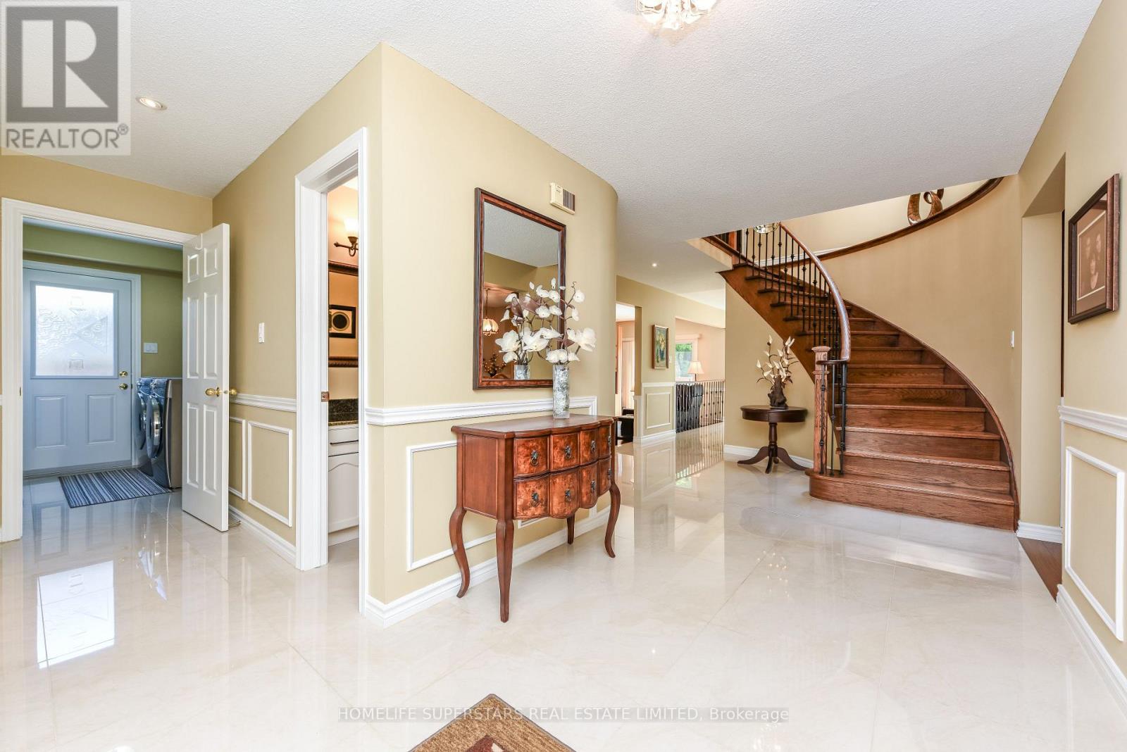 168 RIVER OAKS BOULEVARD E - 4