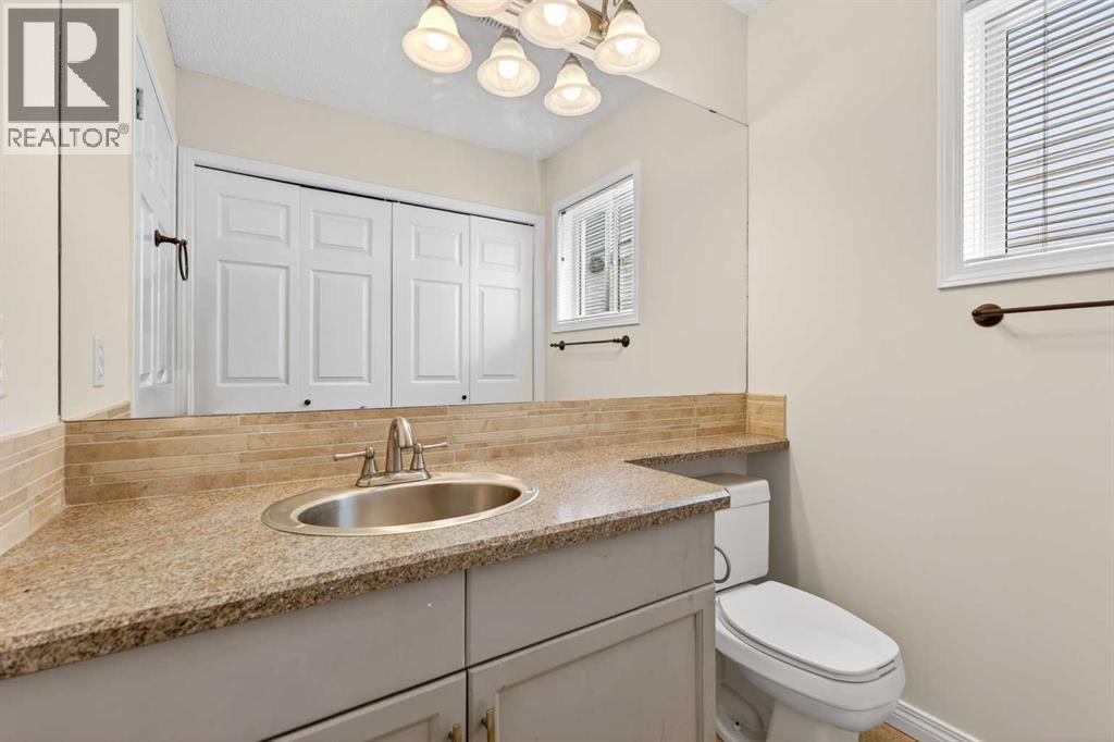 98 River Rock Crescent SE — photo 12