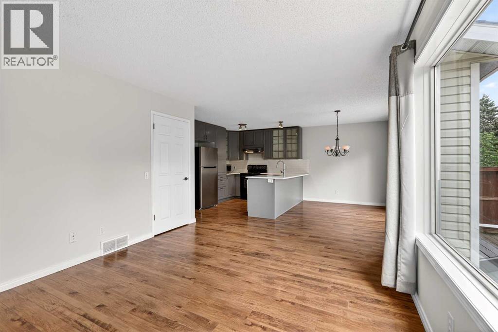 98 River Rock Crescent SE — photo 23