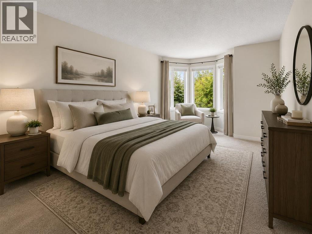 A Master Retreat to dream the nights away (virtually staged)
