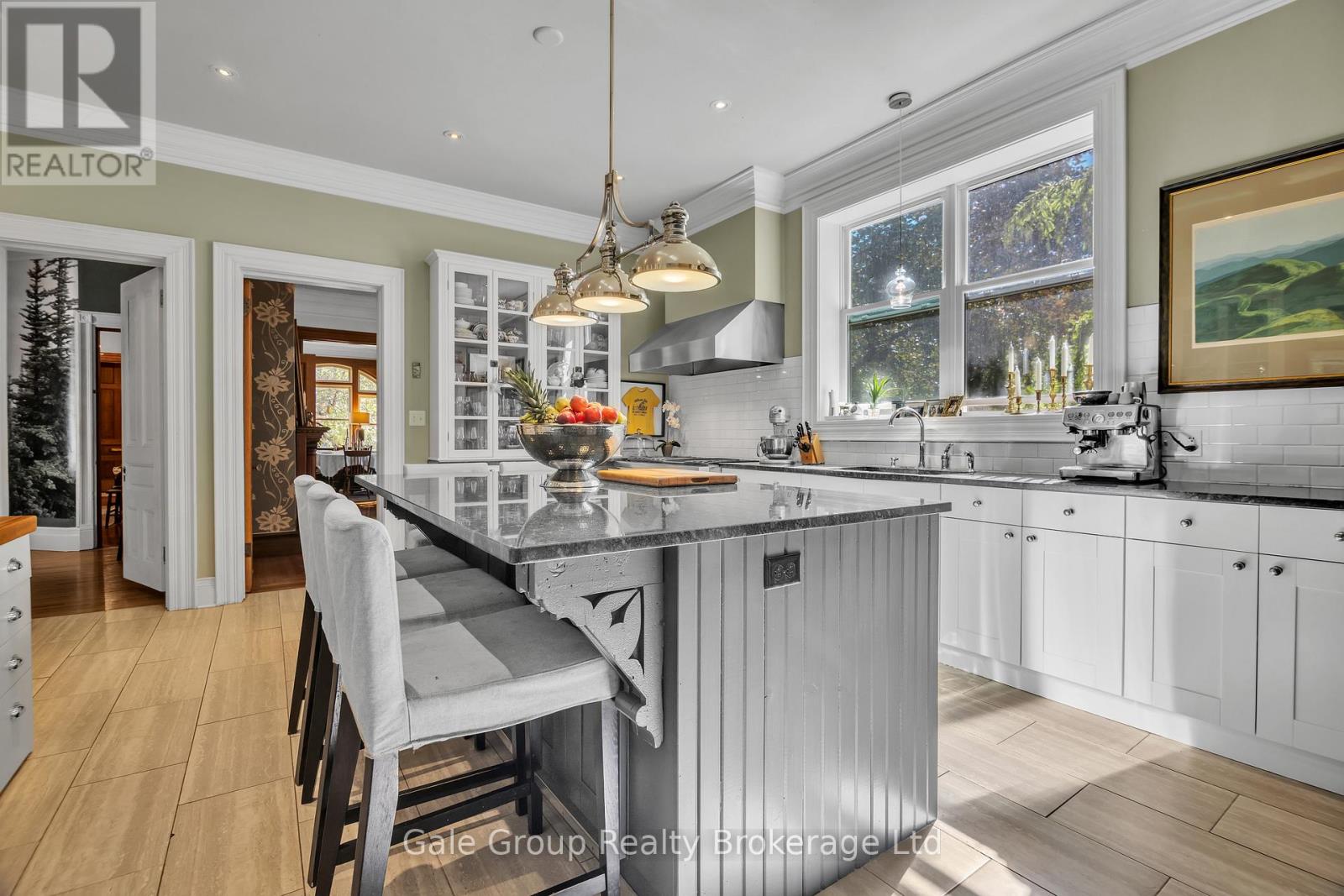 105 VANSITTART AVENUE - 19