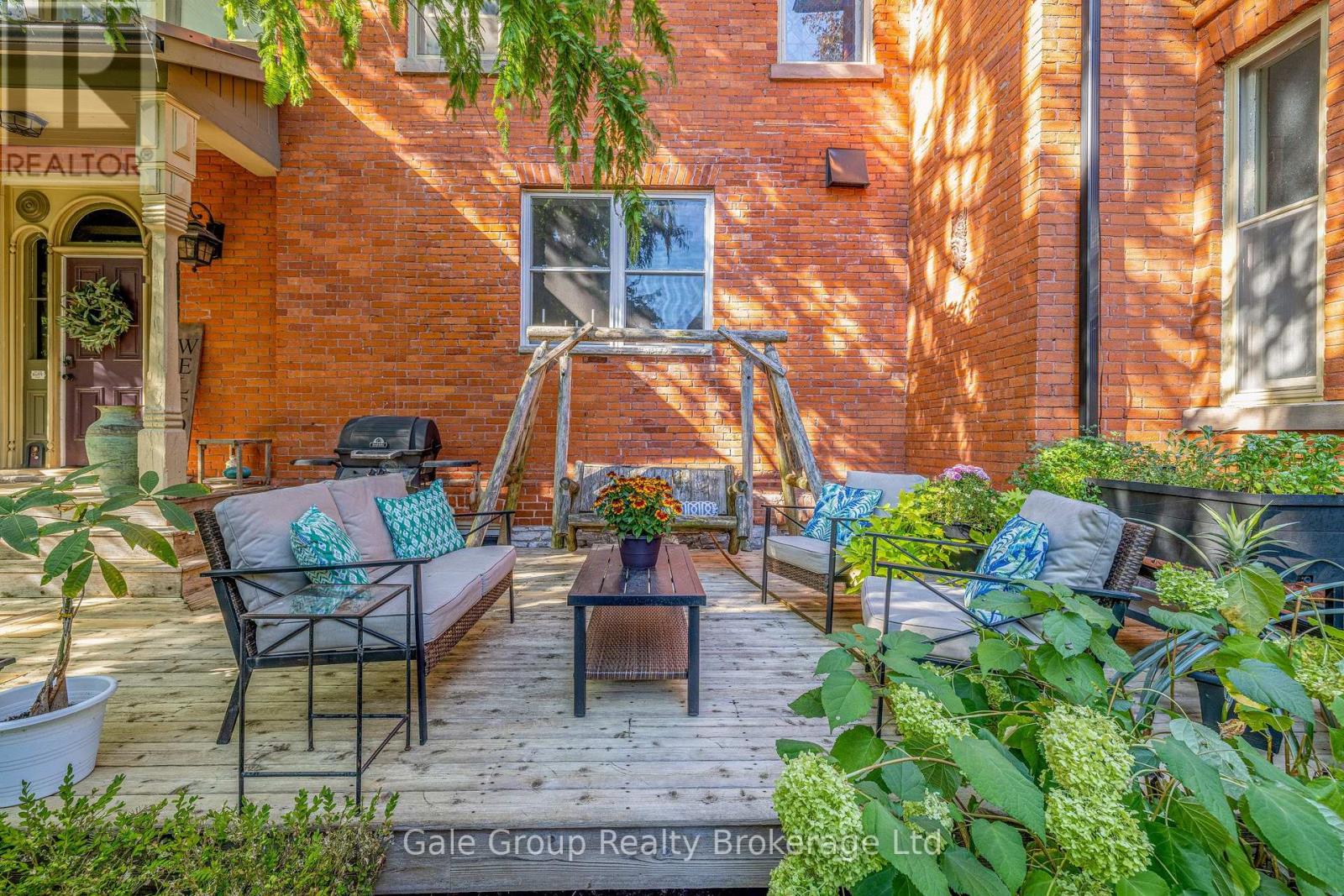 105 VANSITTART AVENUE - 7