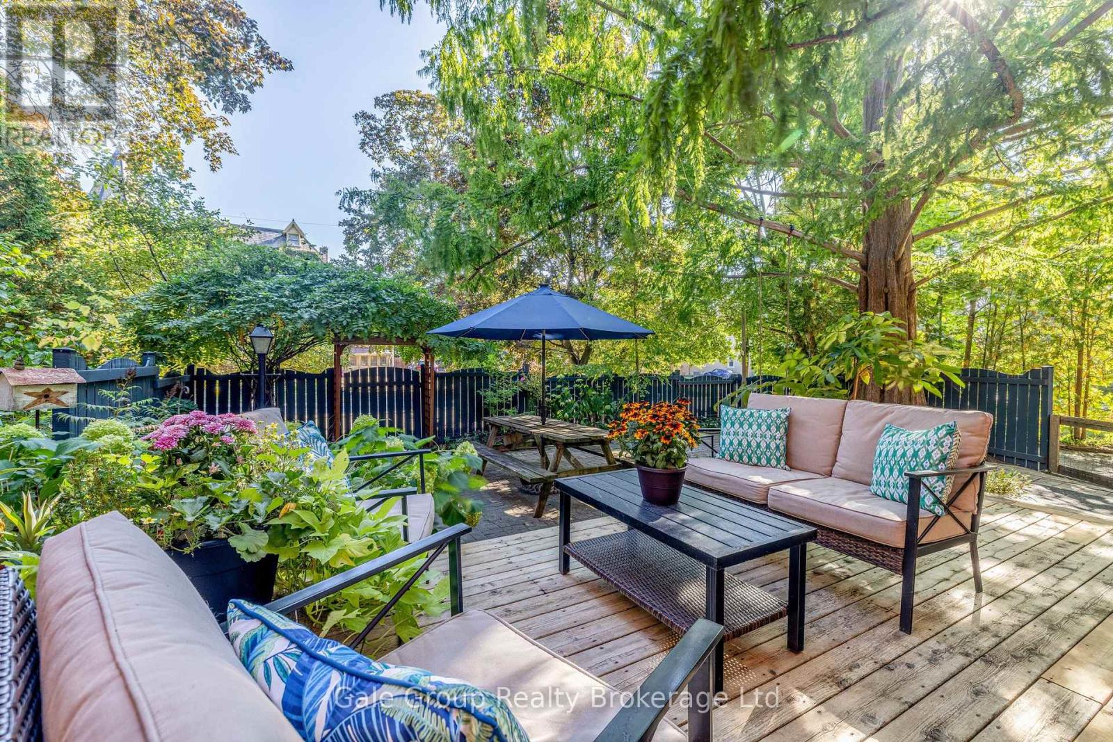 105 VANSITTART AVENUE - 9