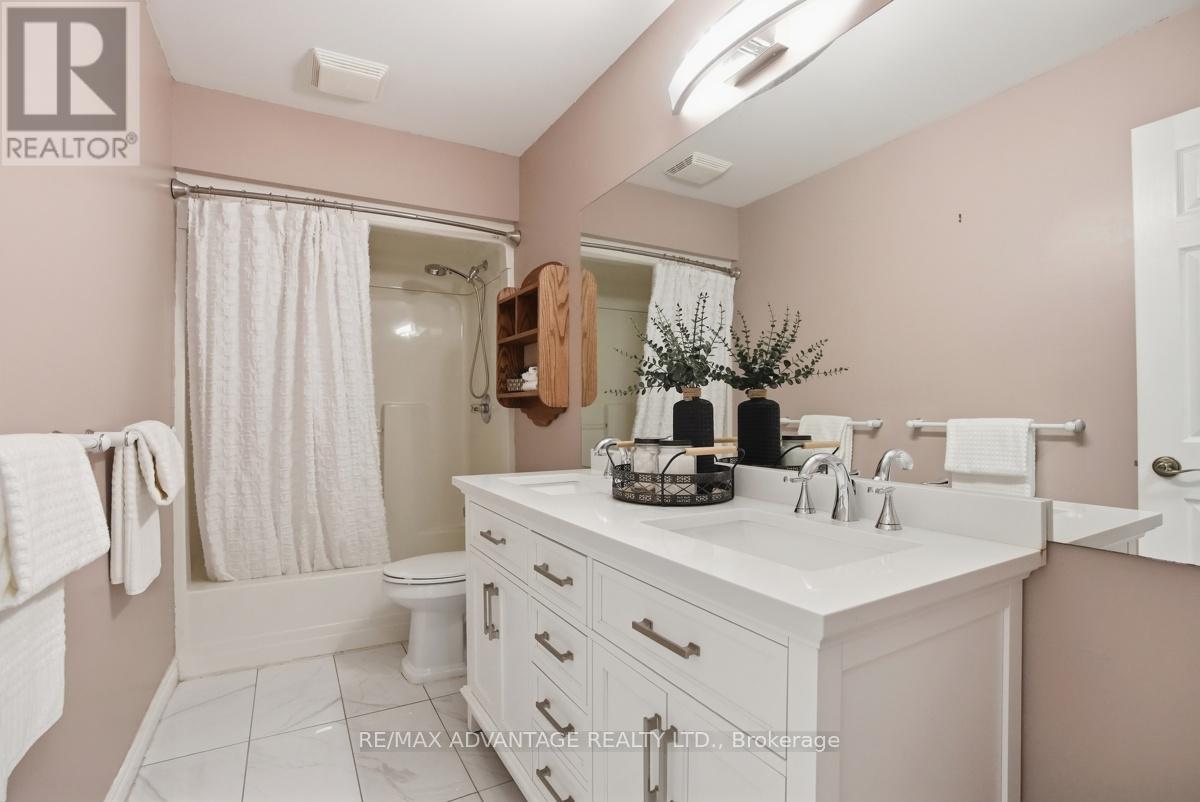 535 THORNWOOD DRIVE - 11