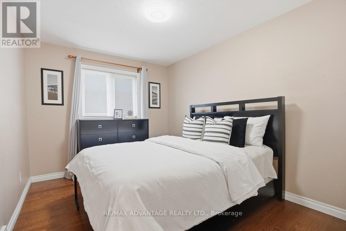 535 THORNWOOD DRIVE - 10