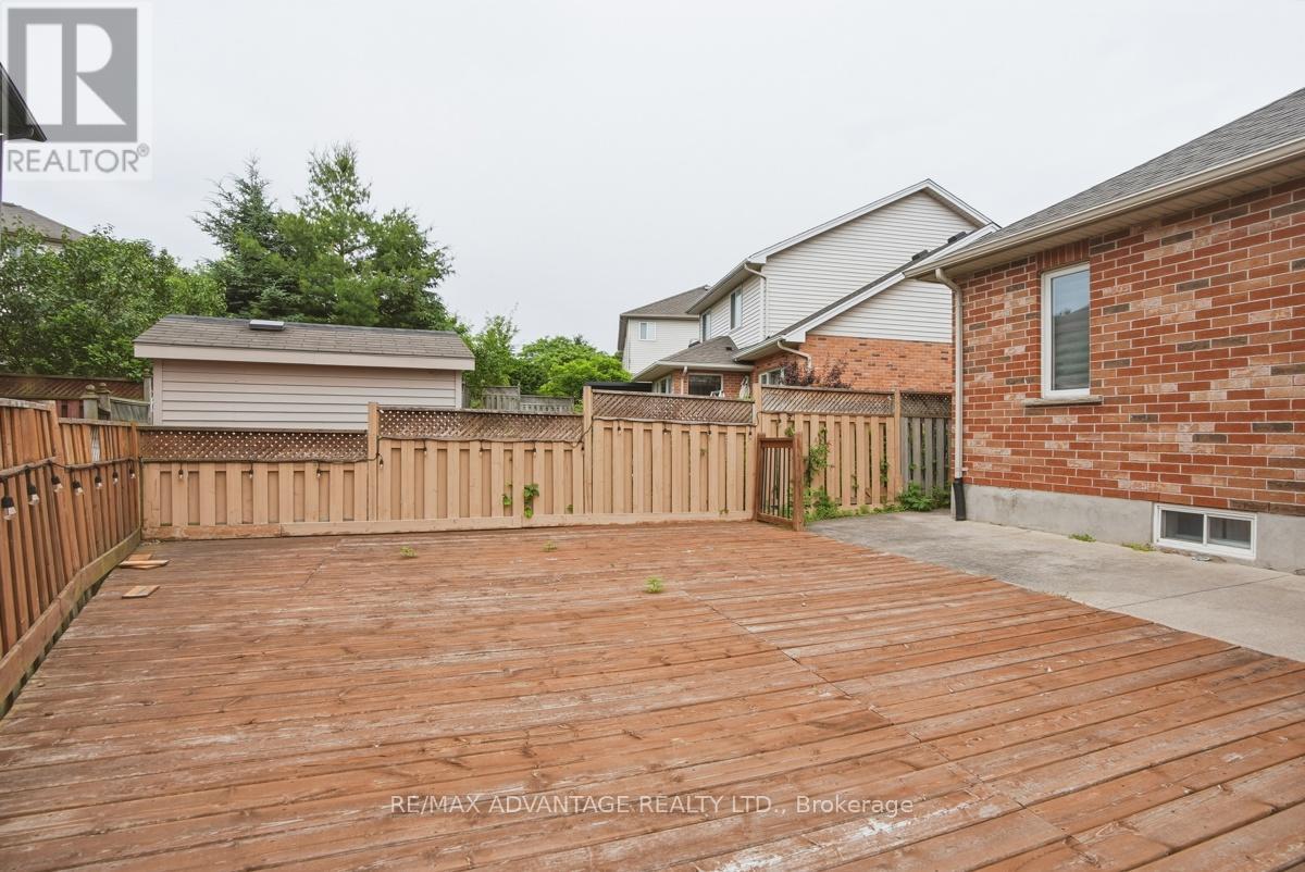 535 THORNWOOD DRIVE - 21