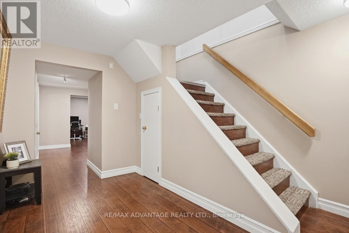 535 THORNWOOD DRIVE - 14