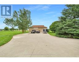 29830 Centre Road, Adelaide Metcalfe, ON N7G3H7 Photo 46