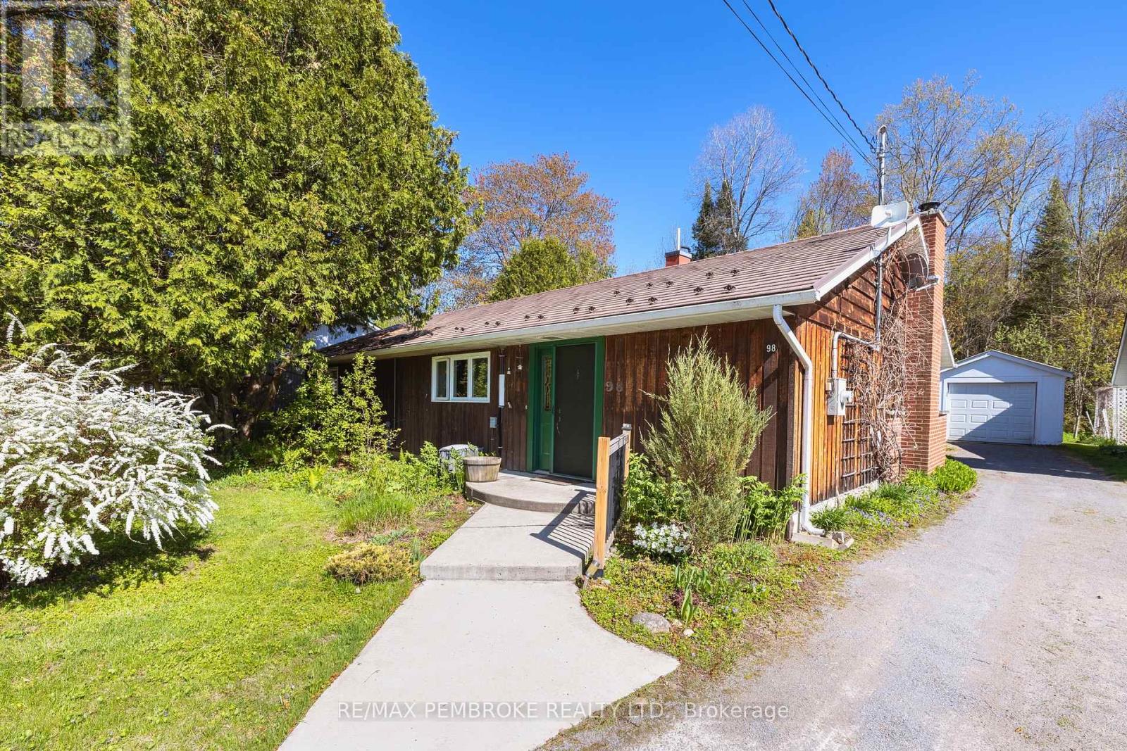 98 GLENDALE AVENUE - 1