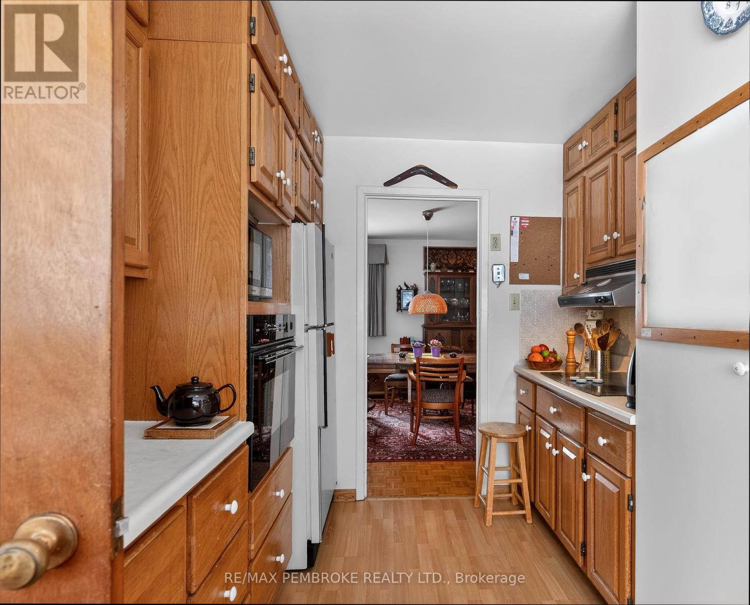 98 GLENDALE AVENUE - 17
