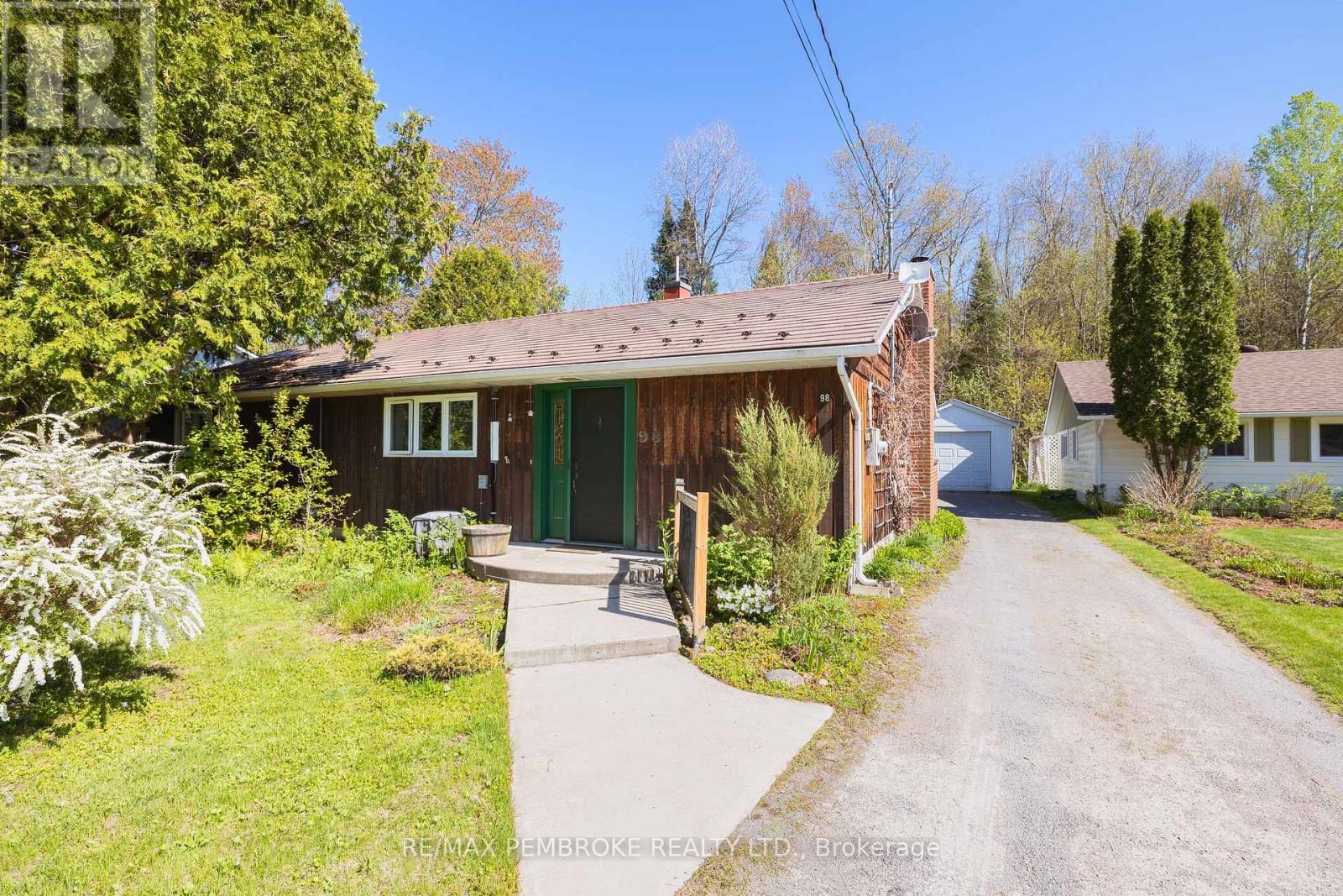 98 GLENDALE AVENUE - 2