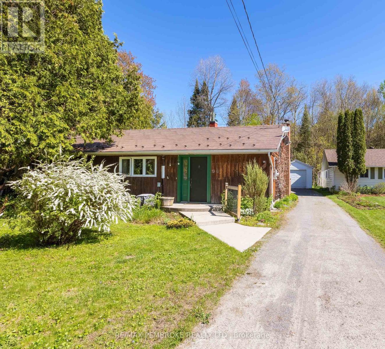 98 GLENDALE AVENUE - 3