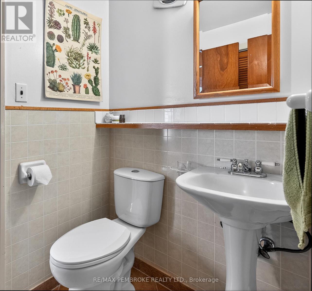 98 GLENDALE AVENUE - 33