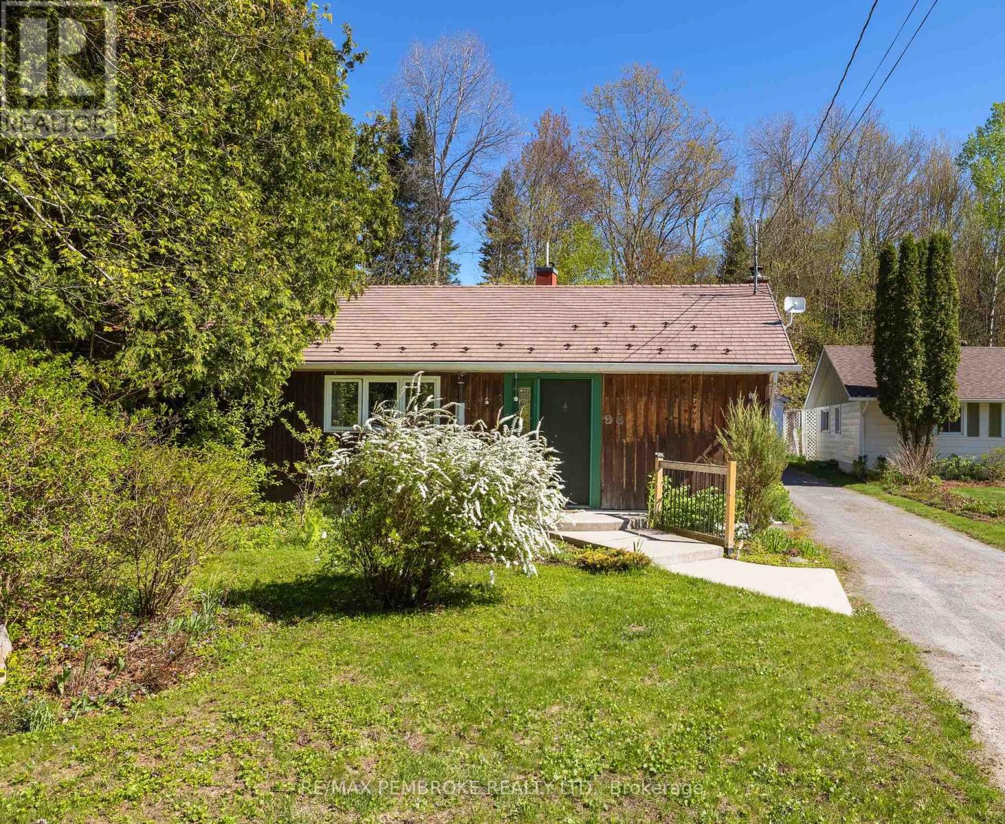 98 GLENDALE AVENUE - 6
