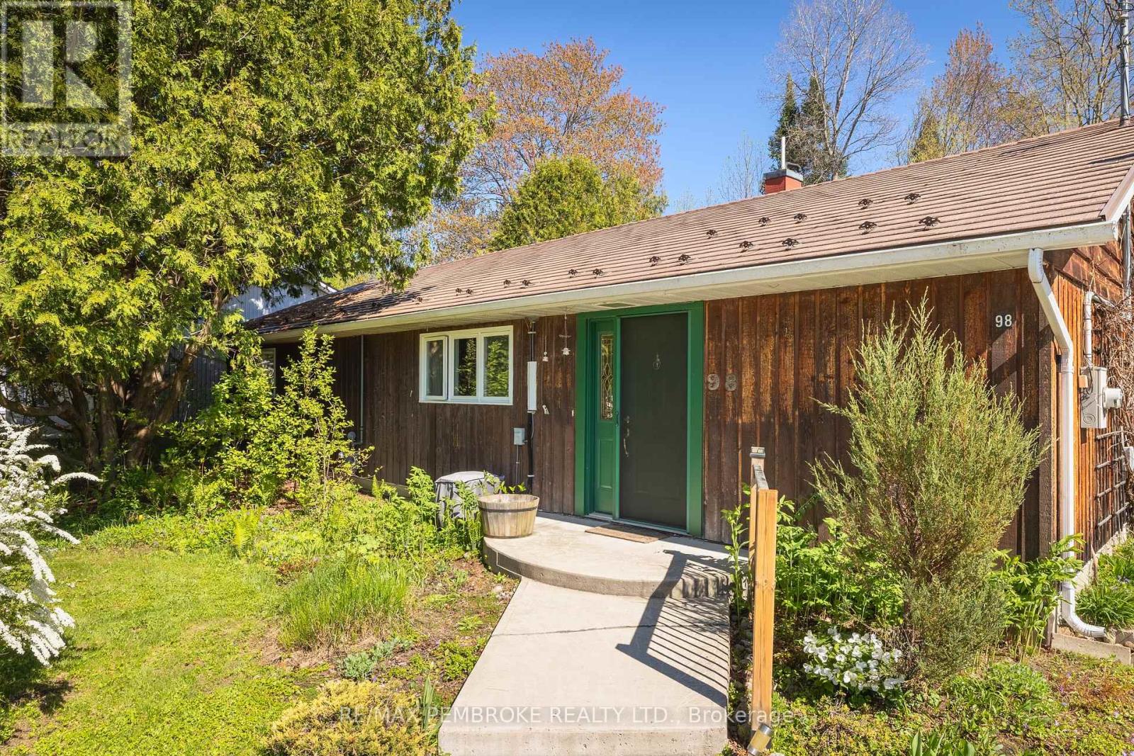 98 GLENDALE AVENUE - 7
