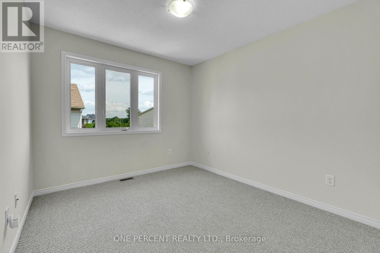 4 Bed, 3 Bath House for Sale in Ottawa – 236 ARRITA STREET, Ottawa – MLS# X13441154 - Image 21