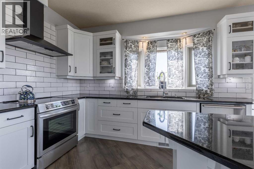 406 Meadow Lark Drive — photo 11