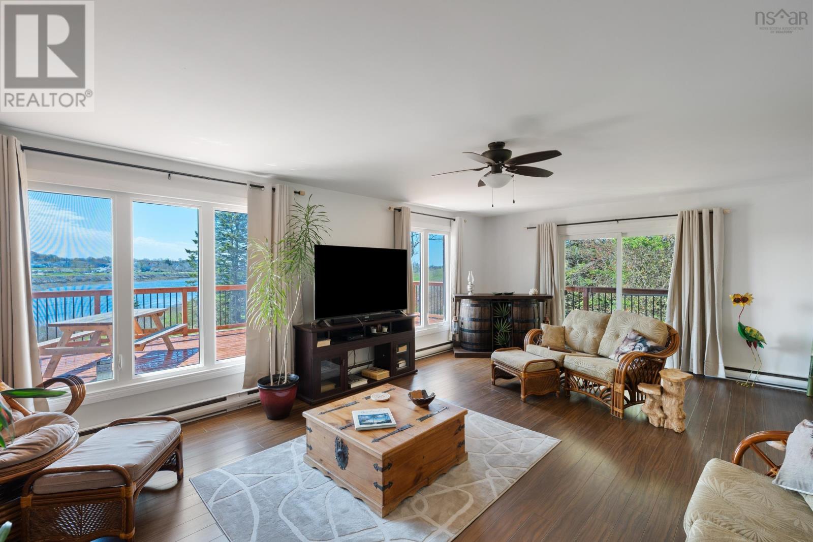 18-20 Harbourview Drive - 15