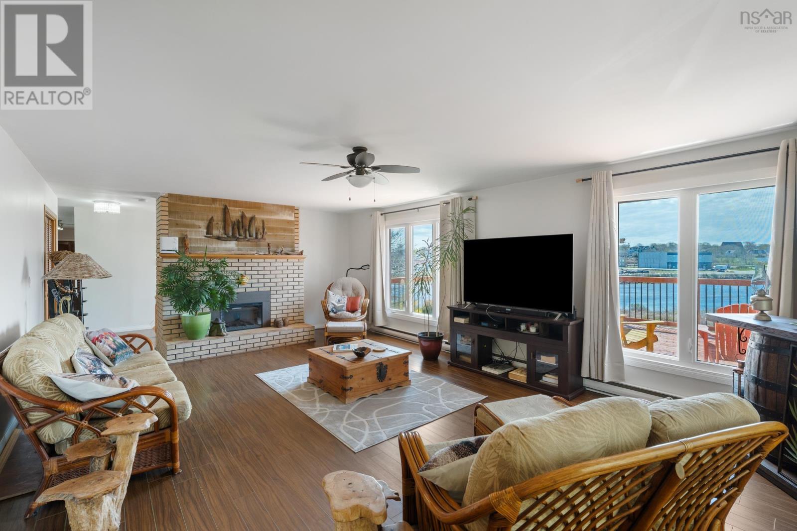 18-20 Harbourview Drive - 14